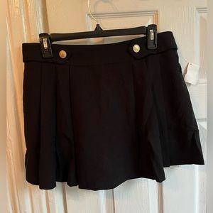 NWT Black Skort